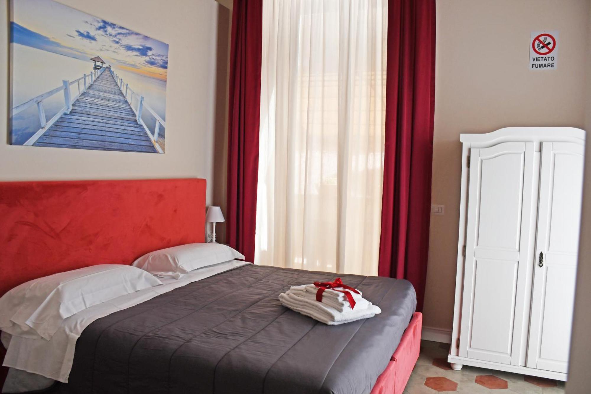 קטאניה B&B Romeo Luxury Rooms מראה חיצוני תמונה