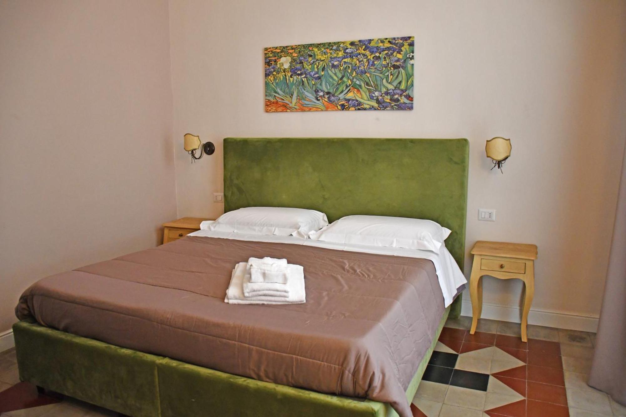קטאניה B&B Romeo Luxury Rooms מראה חיצוני תמונה